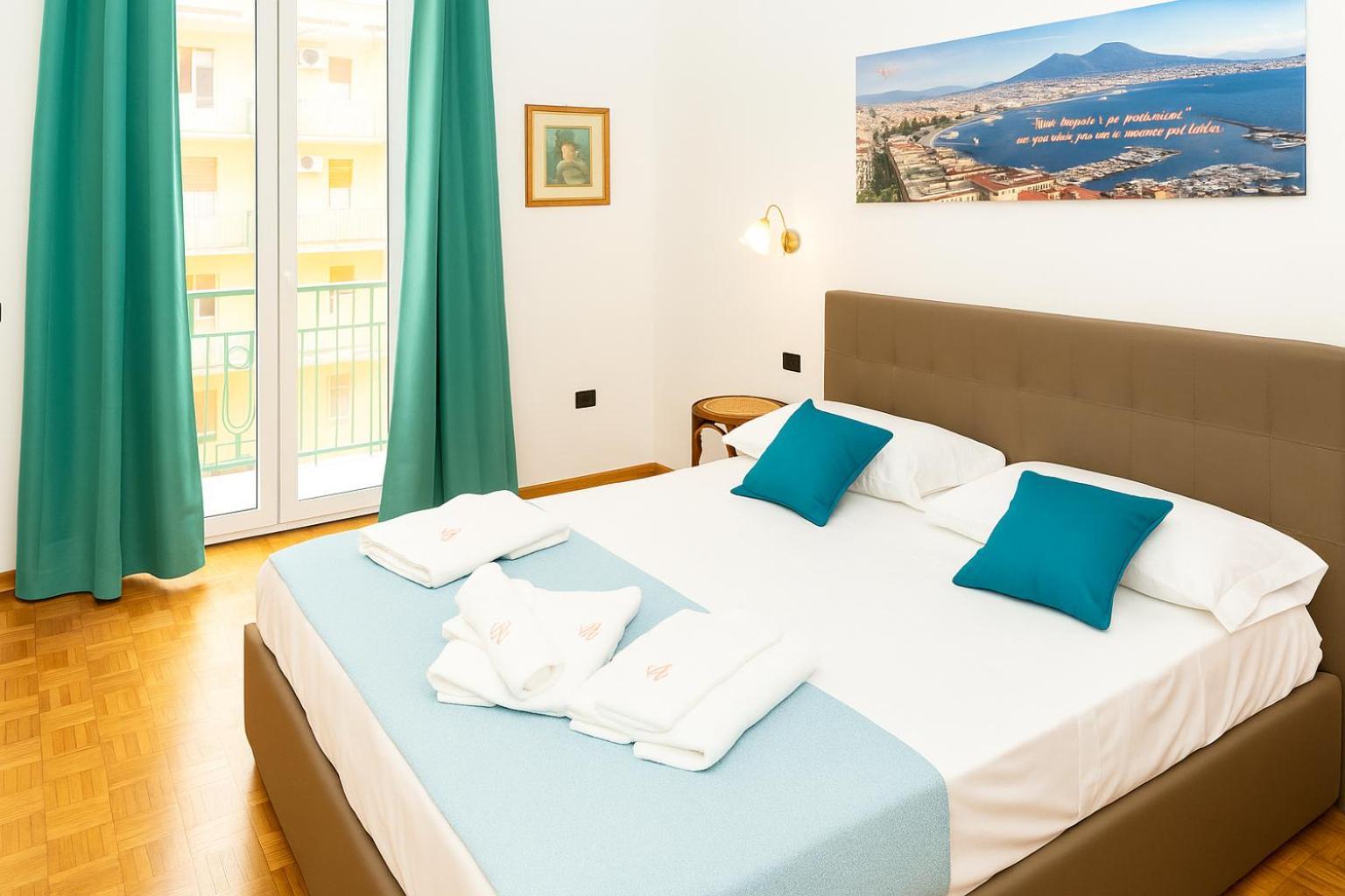 Suite Cervantes Naples Exterior photo